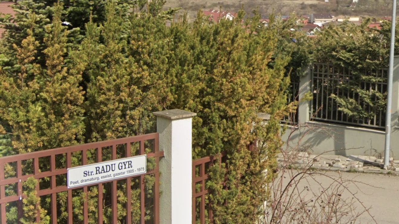 O asociație cere schimbarea denumirii străzii Radu Gyr și a Bibliotecii „Octavian Goga” din Cluj Napoca / Se invocă prevederi din Legea Vexler / Primăria și Consiliul Județean analizează solicitările