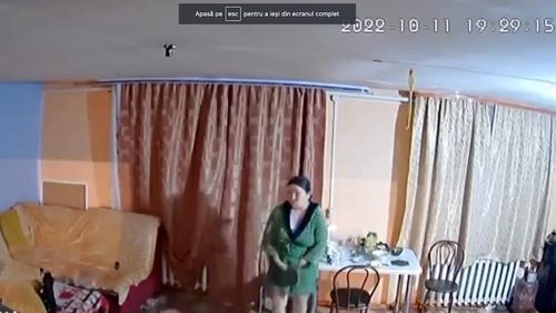 VIDEO Cameră de supraveghere furată din Ucraina a fost instalată în casa familiei unui soldat rus / Proprietarul poate urmări online ce se întâmplă în casa rușilor / ”Au parte de un reality show gratuit ca o compensație morală”