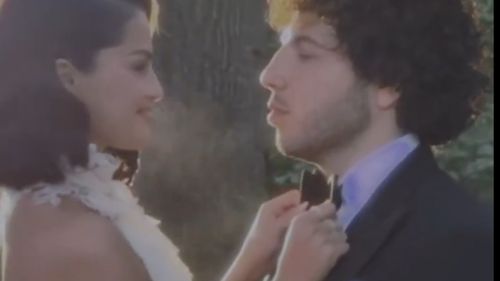 VIDEO Selena Gomez s-a căsătorit cu producătorul muzical Benny Blanco