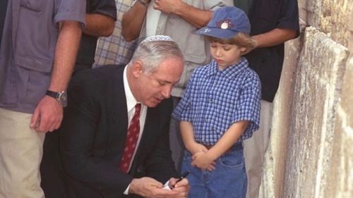 Benjamin Netanyahu – cel mai longeviv prim ministru al Israelului – trece în opoziție după 12 ani în funcție