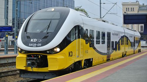 Polonezii de la Pesa au câștigat licitația pentru 20 de trenuri electrice de lung parcurs. Contractul finanțat prin PNRR poate ajunge la 500 de milioane de euro