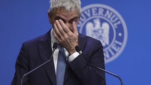 Dragoș Anastasiu, la începutul conferinței de presă în care și-a anunțat demisia: „N-am venit aici să mă poziţionez ca victimă” / La finalul conferinței de presă a plâns