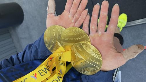 Trei medalii de aur pentru Mihaela Cambei la Europenele de haltere din Armenia