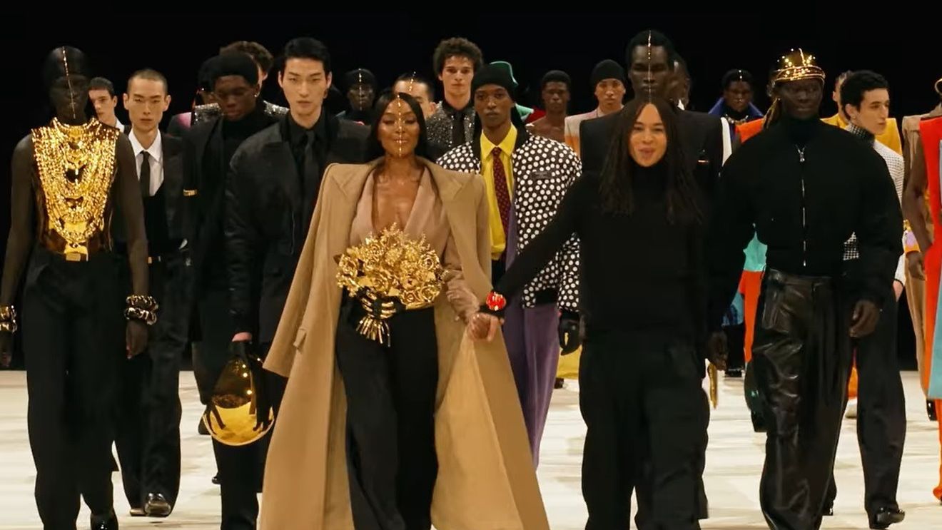 Naomi Campbell s-a căsătorit, pe un iaht, cu mogulul din lumea filmului, Mohammed Al Turki