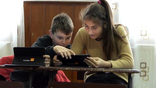 VIDEO Programa școlară va fi modificată, “dacă vom fi nevoiți cu toții să trecem în sistem online”, spune ministrul Educației