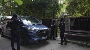 20 de percheziţii în 7 judeţe într-un dosar ce vizează obţinerea ilegală de fonduri prin programul Start-up Nation / Prejudiciul este estimat la 2,4 milioane de lei