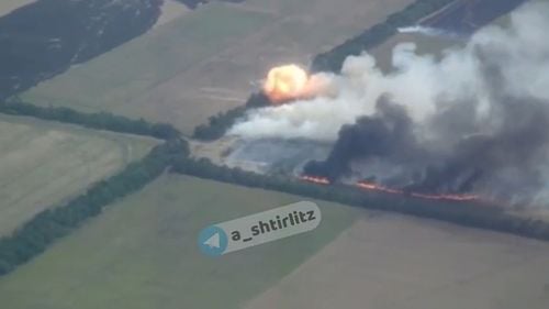 VIDEO Ucraina: Armata publică o înregistrare cu distrugerea unui depozit de muniție al armatei ruse și a unui lansator multiplu de rachete Grad MRL