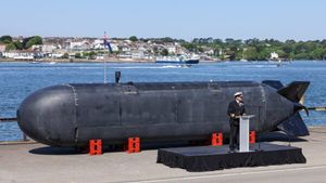Marea Britanie a testat cu succes Excalibur, o dronă submarină uriașă, controlată de la 16.000 km distanță