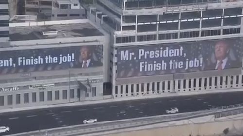 „Terminați treaba”: Panouri publicitare de mari dimensiuni amplasate în Tel Aviv îi cer lui Donald Trump să intervină în Iran