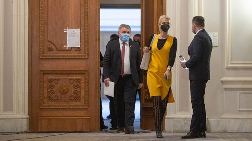 Alina Gorghiu anunță că PNL, PSD și UDMR solicită revocarea Ancăi Dragu de la șefia Senatului, argumentând că majoritatea s-a schimbat în Parlament / Tot astăzi se votează noul președinte / Florin Cîțu, susținut de noua coaliție