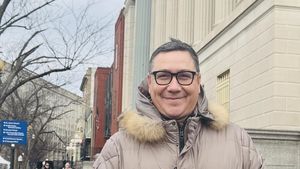 Victor Ponta, după ce liderul AUR a susținut că a plecat în America cu Sebastian Ghiță și George Maior: Este total fals, Simion minte ca să se pună bine cu moderatoarea