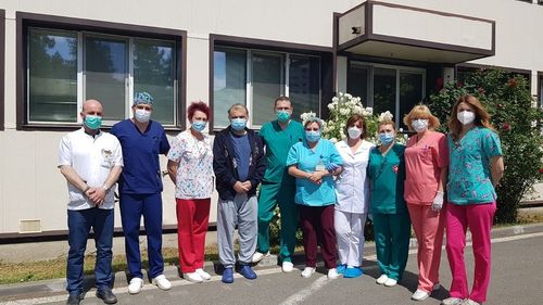 Un bărbat de 52 de ani din Arad s-a vindecat de Covid-19 după două luni de internare, din care 25 de zile a fost intubat