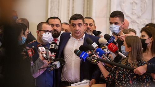 Simion: Mergem cu acelaşi mandat la consultări, un premier independent pentru următoarele şase luni, un premier din afara partidelor politice, un premier precum Călin Georgescu