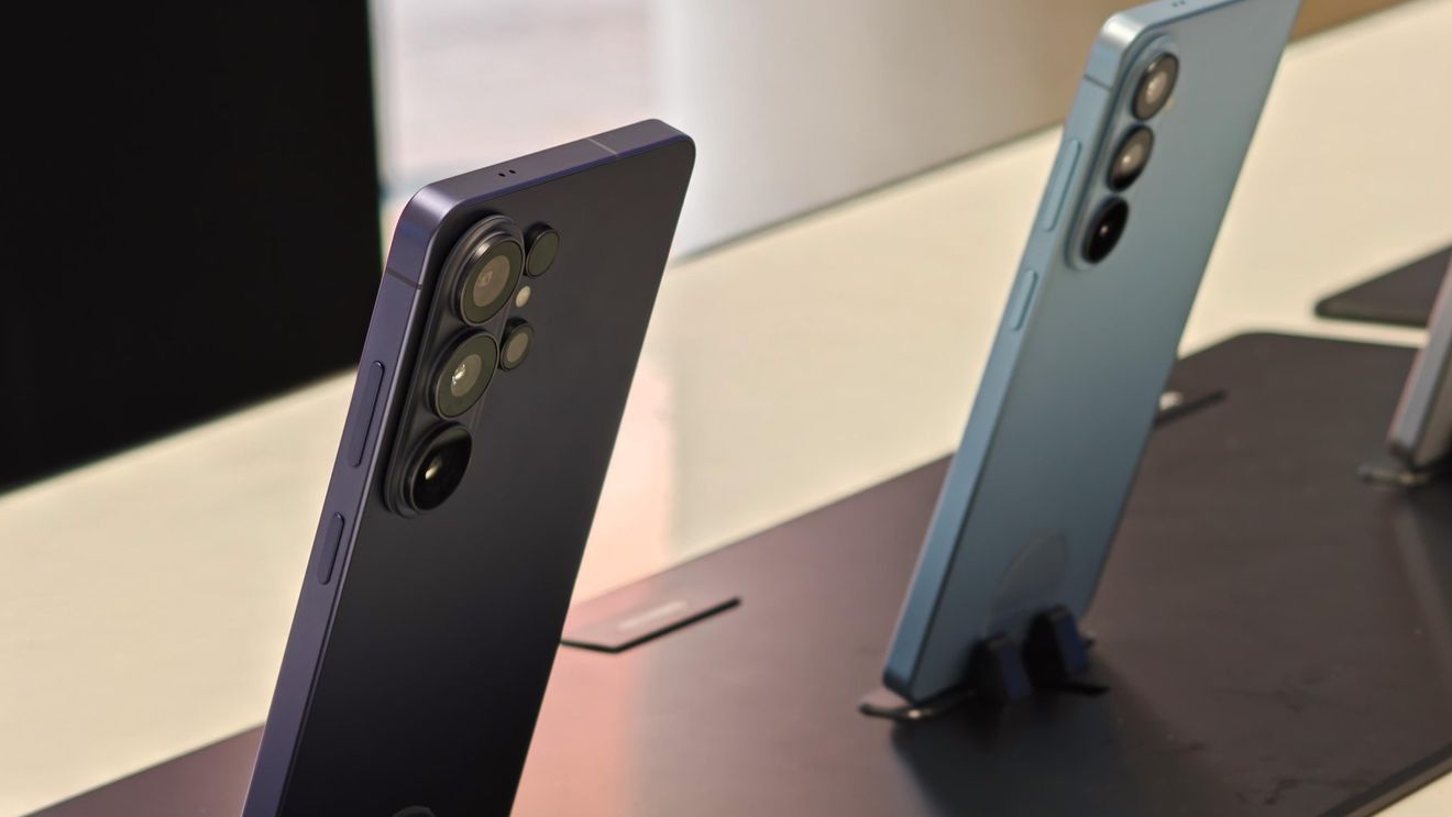 VIDEO EXCLUSIV Dezvoltarea smartphone-urilor a atins o limită? Tiberiu Dobre (Samsung România): „Vor fi îmbunătățiri incrementale în fiecare an / AI, un punct de cotitură”