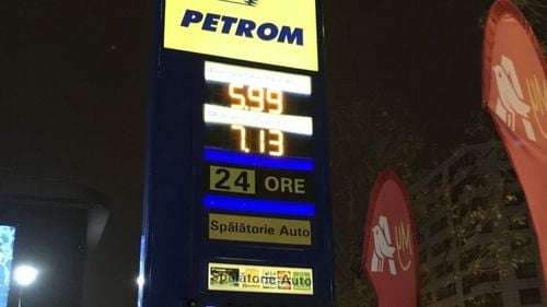 DNSC avertizează asupra unui val de înşelătorii online în care este folosită imaginea economistului Adrian Negrescu / Utilizatorii sunt îndemnaţi să investească pe o aşa-zisă platformă asociată cu Petrom