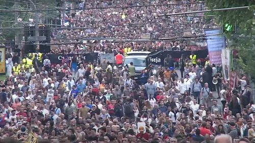 VIDEO Serbia: Noi manifestaţii masive împotriva guvernului