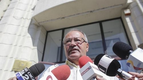 Instanța a respins cererea de reabilitare a lui Sorin Roșca Stănescu deoarece nu a achitat cheltuielile de judecată de 4000 de euro / Jurnalistul susține că nu-i rămân bani din pensie și a plătit doar 120 de euro