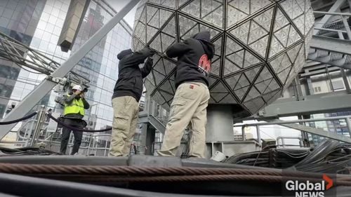 Darul iubirii, tema de anul acesta a celebrului glob de cristal care marchează Anul Nou în Times Square, New York