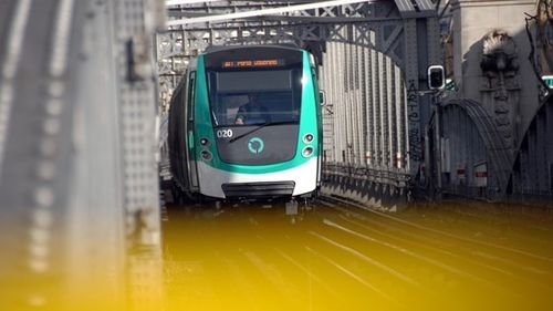 Șeful companiei care va livra trenuri pentru metroul din Drumul Taberei: Bucureştiul va avea trenuri de metrou similare celor din Sydney, dar nu s-a optat pentru varianta "fără mecanic"