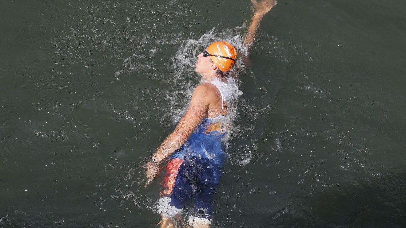 VIDEO FOTO Timișoara Triathlon 2026. Peste o mie de sportivi din 23 de țări au înotat în Bega, au pedalat și au alergat pe străzile orașului