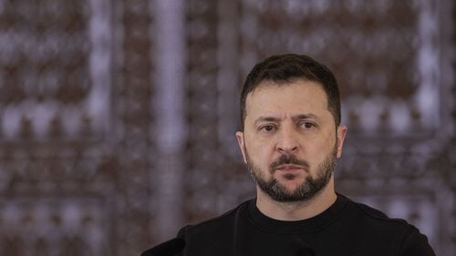 Zelenski îşi destituie şeful securităţii, considerat responsabil de tentativa eşuată a asasinării sale