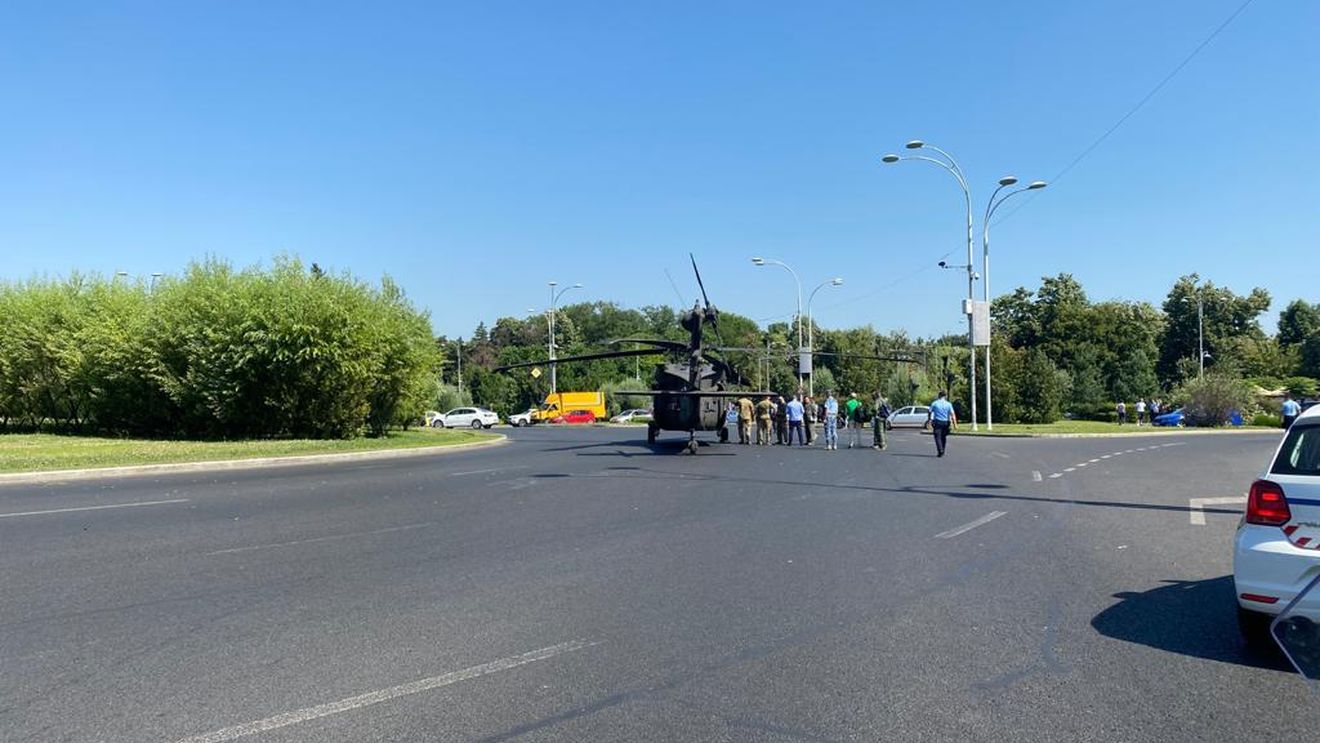 Ambasada Suediei la București: Cine are prioritate în sensul giratoriu de la Aviatorilor? Elicopterul/autoturismul?