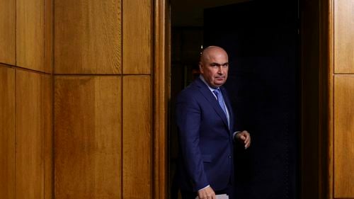 Ciucu (PNL): Reducerea cu 45% a plafonului maxim de posturi în administrație înseamnă o reducere efectivă de 10% a posturilor ocupate / „Noi vom face parte doar dintr-o coaliție care să poată să țină țara pe linia de plutire să o relanseze economic. Altfel...”