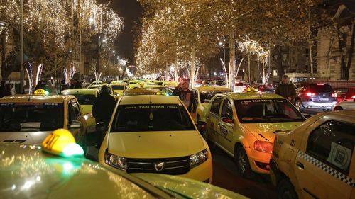 Reținut după ce și-a atacat concubina cu un cuțit, în timp ce se aflau în taxi / Femeia de 31 de ani a fost lovită în zona gâtului / A fost dusă de taximetrist la spital și operată