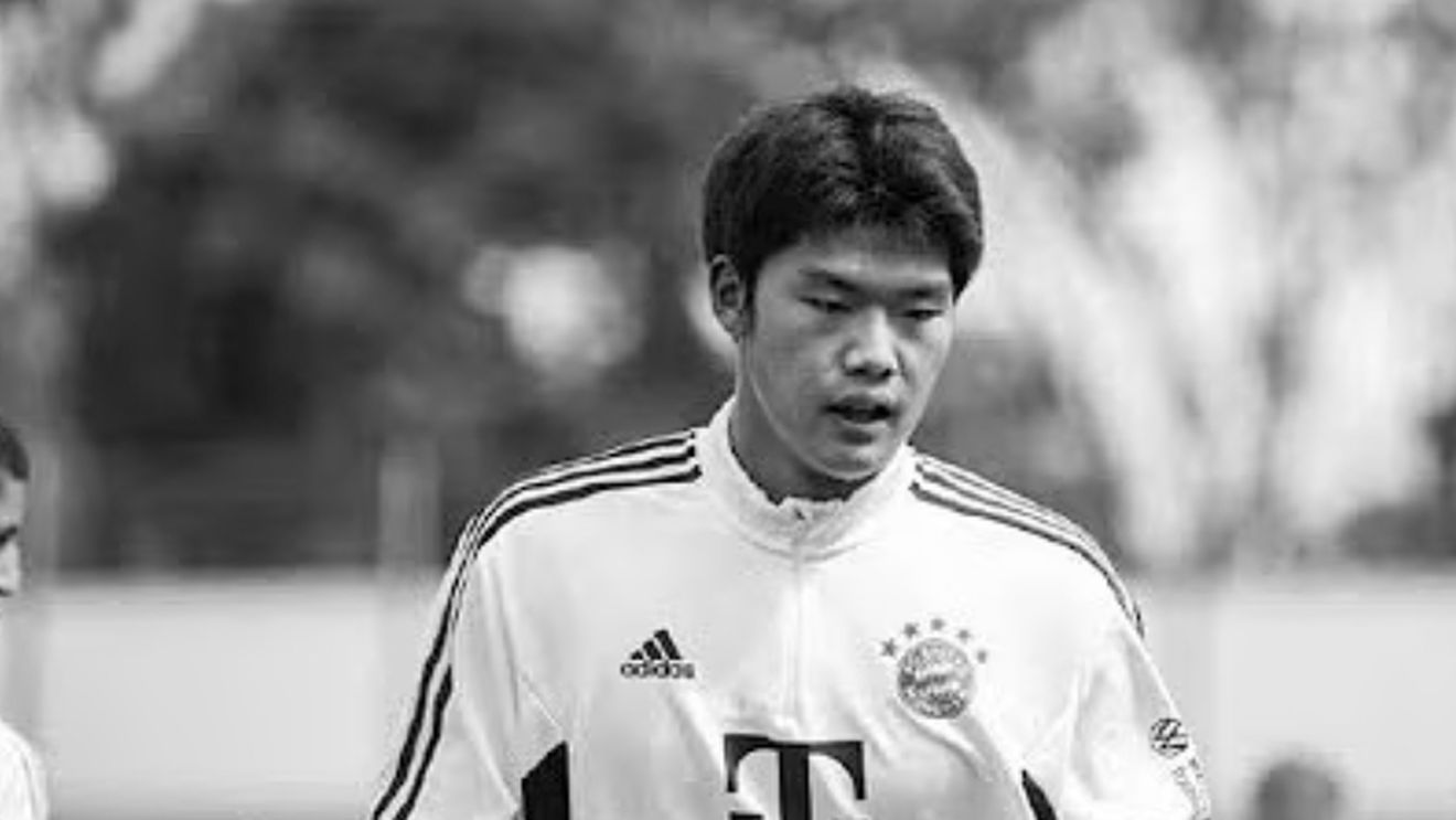 Un fotbalist chinez în vârstă de 18 ani a murit în urma unui traumatism cranian suferit la un antrenament: „Am pierdut un copil”