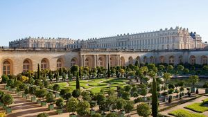 Turiștii pot discuta acum direct cu statuile de la Palatul Versailles, grație inteligenței artificiale