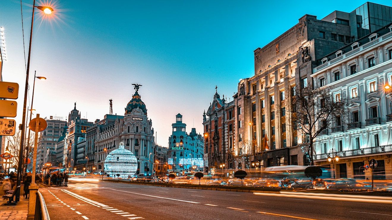 Asfaltul cu miros de mango din Madrid reaprinde furia locuitorilor din cauza copacilor tăiați
