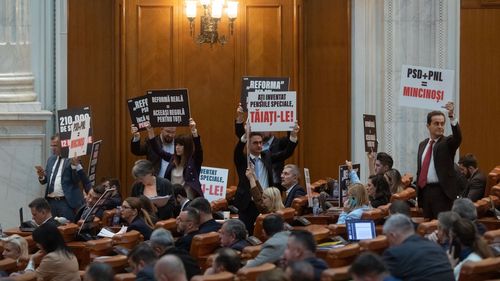 USR cere eliminarea pensiilor speciale ale primarilor: "PSD, PNL, AUR nu sunt de acord cu ceea ce românii spun de atâta timp, că nu mai vor inechitate în sistemul de pensii"