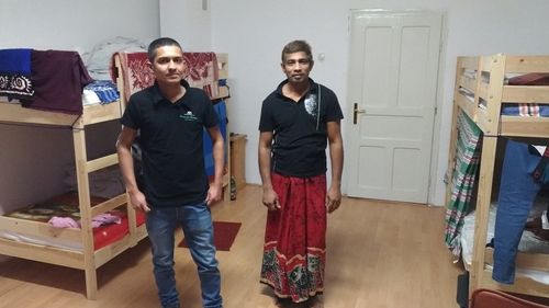 Proprietar de restaurant din Cluj, după ce a angajat 22 de srilankezi cazați într-un cartier cu vile scumpe: Vecinii au făcut o petiție și au început să vină controale, pompieri, ITM, Poliția Locală. Domnii de pe stradă au reclamat, mi-au spus că le-am stricat strada, că e zonă de lux