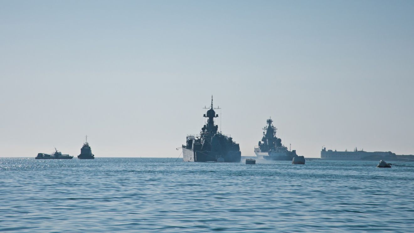 Rusia afirmă că a distrus patru nave ucrainene în Marea Neagră