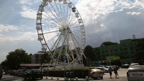 Primăria Galați vrea roată panoramică de 36 de metri înălțime pe malul Dunării/ Contractul de reabilitare a parcului Turn TV, în valoare de aproape 13 milioane de lei, scos la licitație