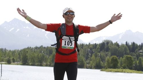 VIDEO De la sedentarism la maraton. Andrei Roșu și sfaturile pentru o viață sănătoasă - Cât trebuie să mergi pe jos după ce ai mâncat un covrig și cum să faci rost de timp pentru a face sport