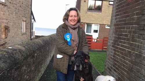 ”Ţineţi-vă mâinile acasă!” Aste le cere o femeie ministru parlamentarilor britanici de sex masculin / ”Cred că noi toate, femeile din parlament, am fost supuse unui limbaj nepotrivit şi unor 'mâini rătăcitoare'”