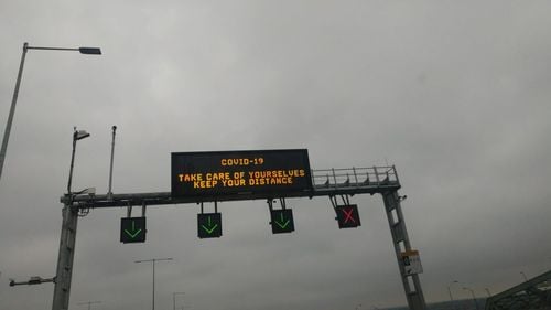 Avalanșă de restricții anti-COVID în SUA și Canada. Cum încearcă autoritățile să oprească valul doi al pandemiei