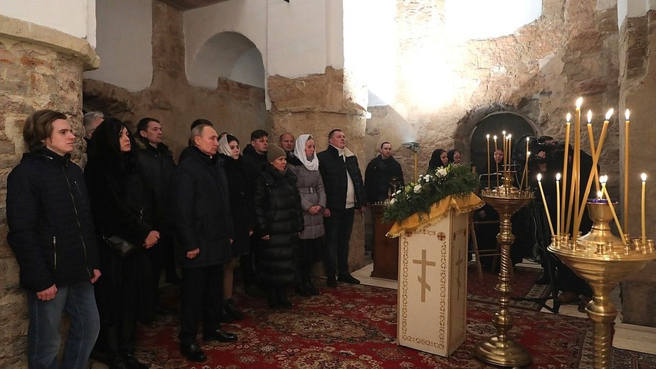 Crăciunul pe stil vechi, sărbătorit de Putin într-o biserică izolată / Președintele rus a lăudat Biserica Ortodoxă Rusă că a promovat valorile familiei tradiţionale