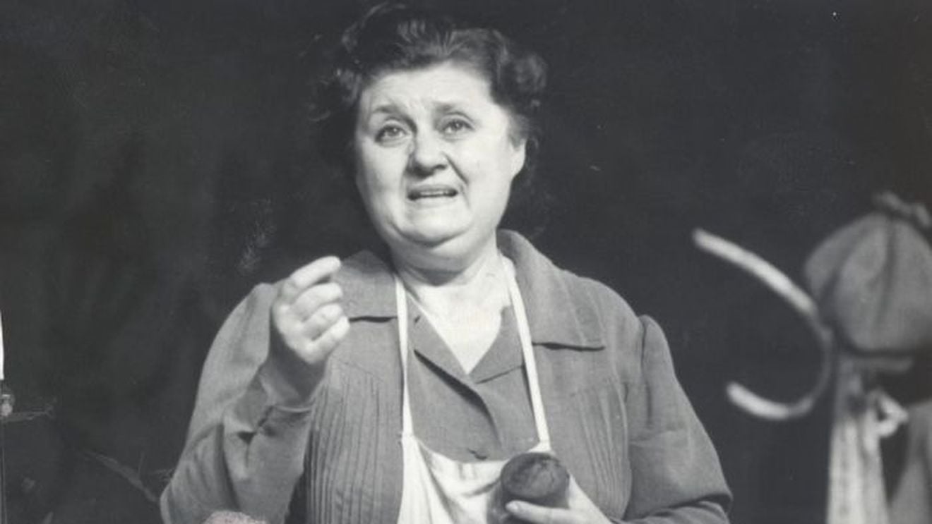 VIDEO Arhivă: Tamara Buciuceanu Botez și Toma Caragiu în sceneta ”Soția”. Doi mari actori de comedie