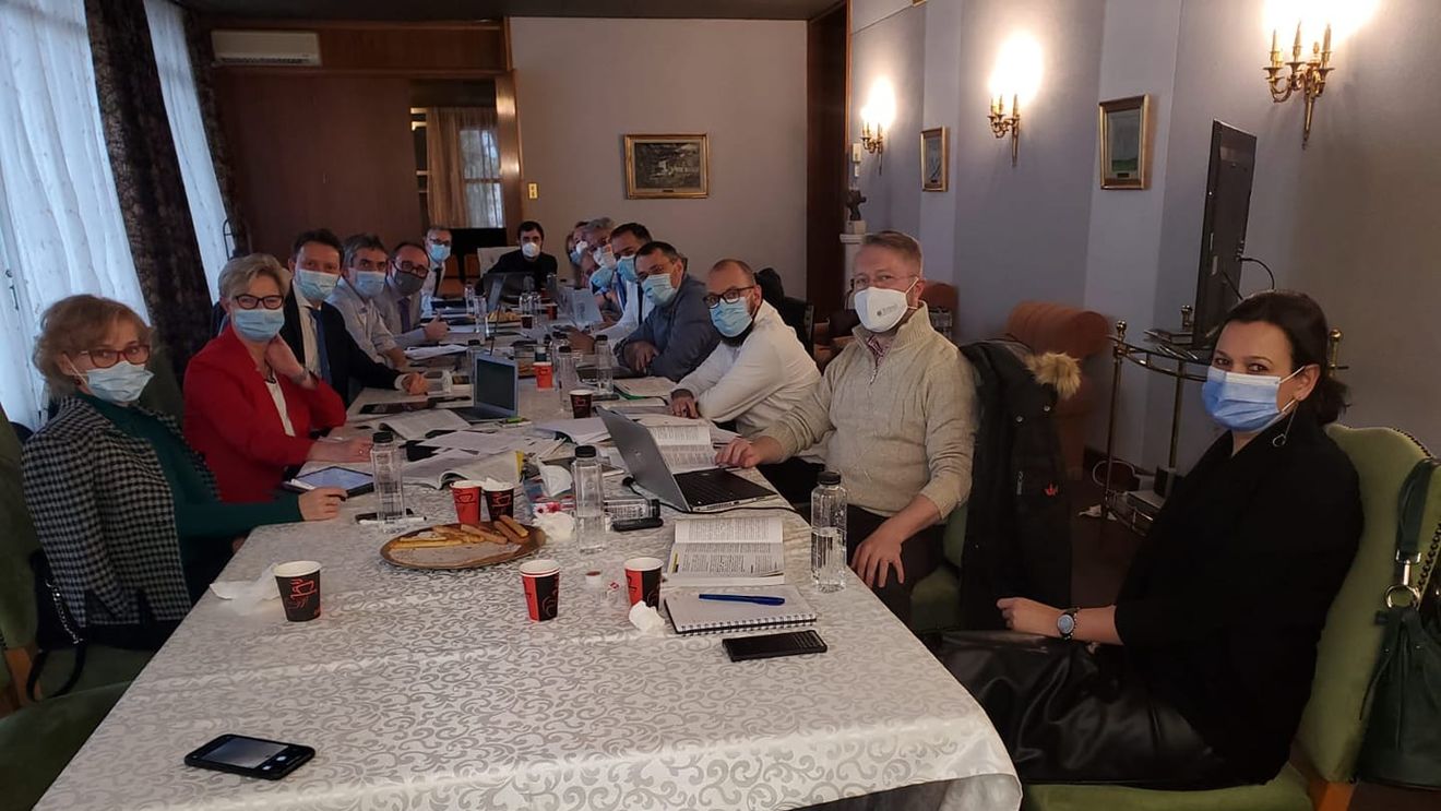 PNL, USR Plus și UDMR au bătut palma la capitolul Digitalizare: Fum alb pe primul capitol din programul de guvernare/ Reformăm România. Ținem aproape!