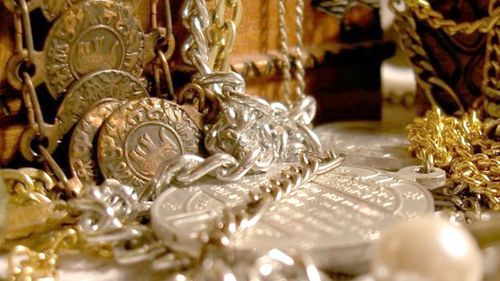 VIDEO ENTR Pe scurt, despre tezaurul României însușit ilegal de Rusia, inițiativa UE și răspunsul la întrebarea: mai există alte exemple în Europa?