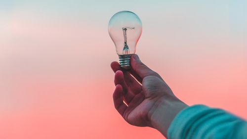 Intuiție vs decizii raționale: Ce spun neuroștiințele despre intuițiile noastre?