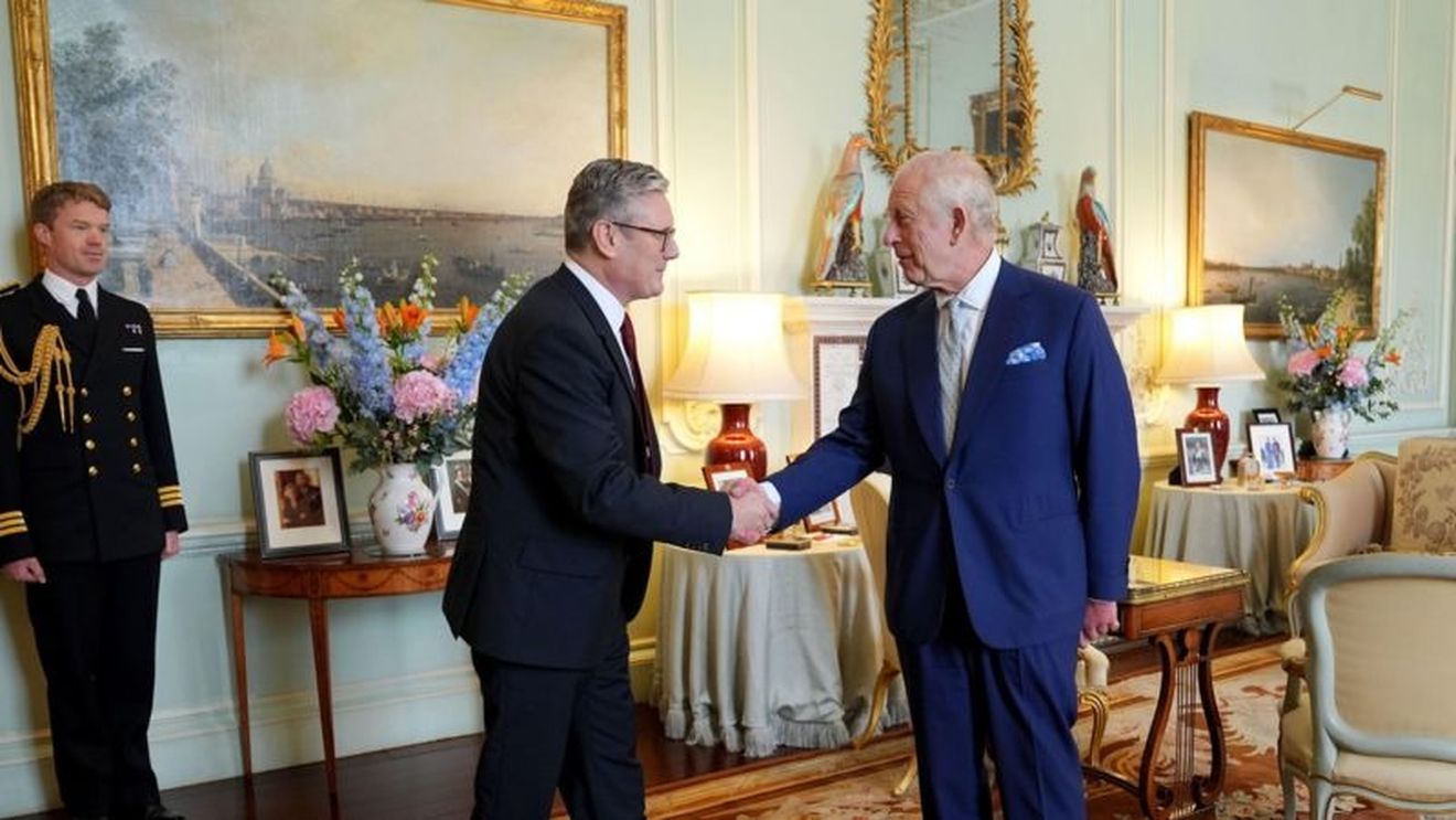 UPDATE Liderul laburist Keir Starmer a devenit oficial prim-ministru, după o audiență cu Regele Charles la Palatul Buckingham / Rishi Sunak a demisionat după eșecul istoric al Conservatorilor în alegeri