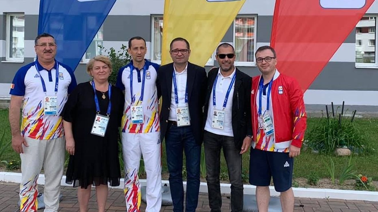 Jurnalist de la televiziunea publică: O ruşine uriaşă. Niciun reporter TVR la Minsk, niciun comentator. Totul se face din studio. Suntem însă reprezentaţi la nivel înalt