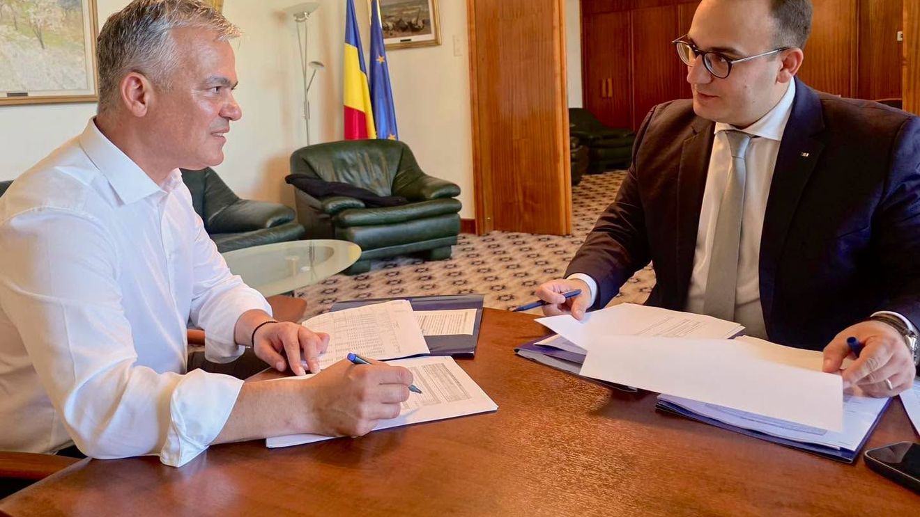 Nume nou în Guvernul Veștea: Florin Zaharia, ministru al Investițiilor și Proiectelor Europene. Inițial era în cărți Rareș Bogdan