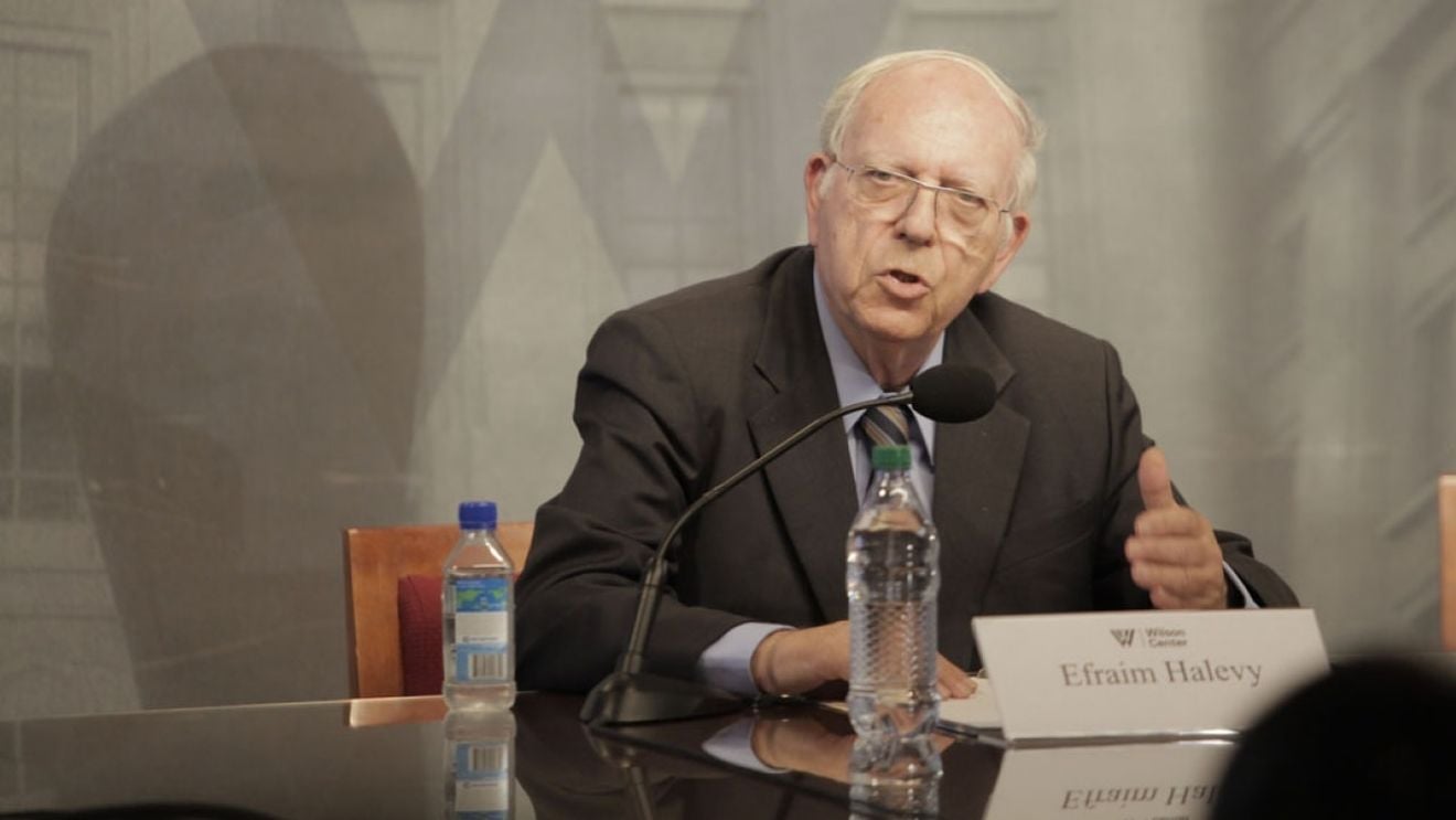 Fostul șef Mossad Ephraim Halevy a devenit membru în consiliul director al firmei Black Cube, implicată în scandalul spionării fostei șefe DNA, Laura Codruța Kovesi