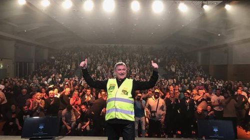 Comicul care se visează președintele Franței. Cine este Jean Marie Bigard