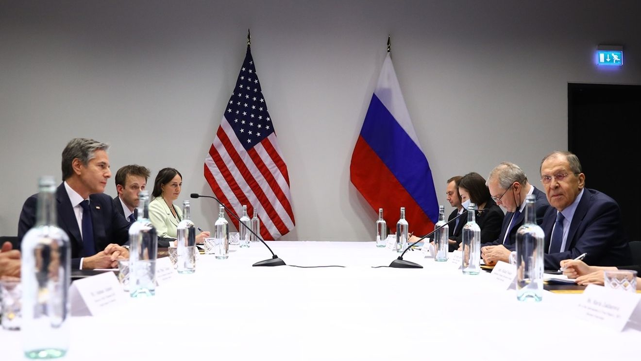 Lavrov afirmă că Statele Unite şi Rusia sunt "în pragul unui conflict militar direct"/ ”Indiferent cine va câştiga alegerile, nu credem că linia antirusă a Statelor Unite se poate schimba”
