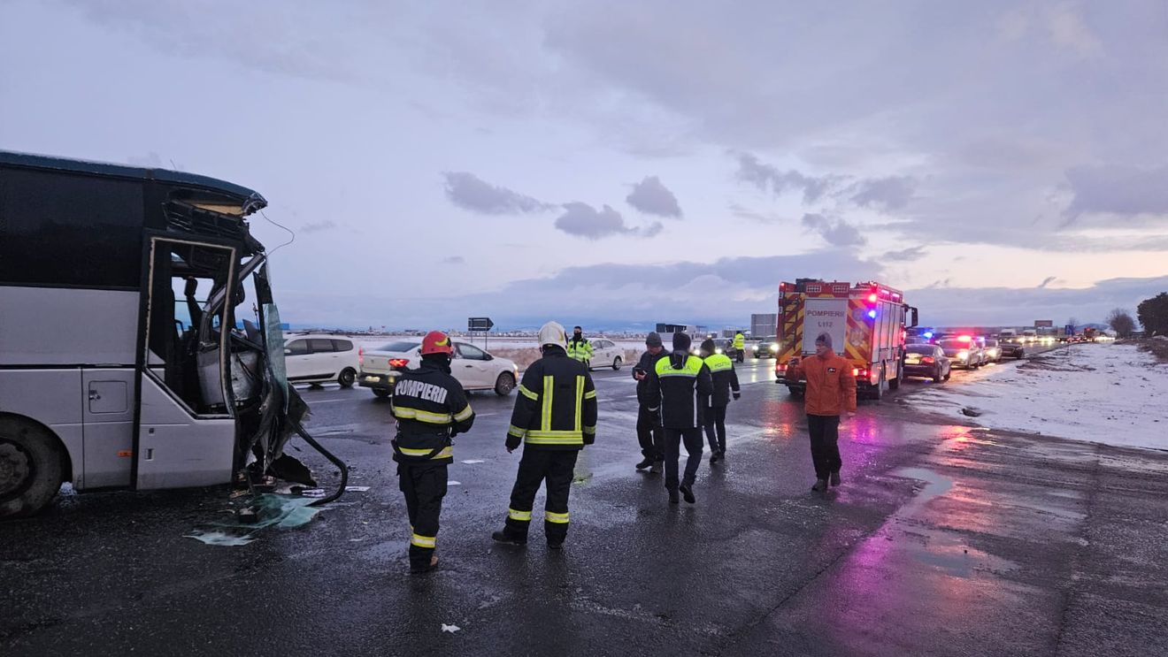 Un microbuz în care se aflau zece persoane, răsturnat pe DN 1, la ieşirea din Codlea/ Primele informaţii arată că sunt patru persoane rănite